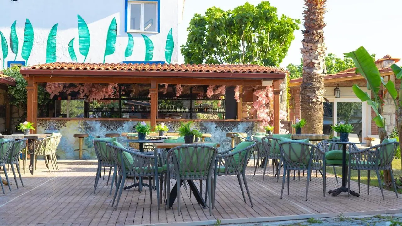 woodtown alaçatı Çeşme